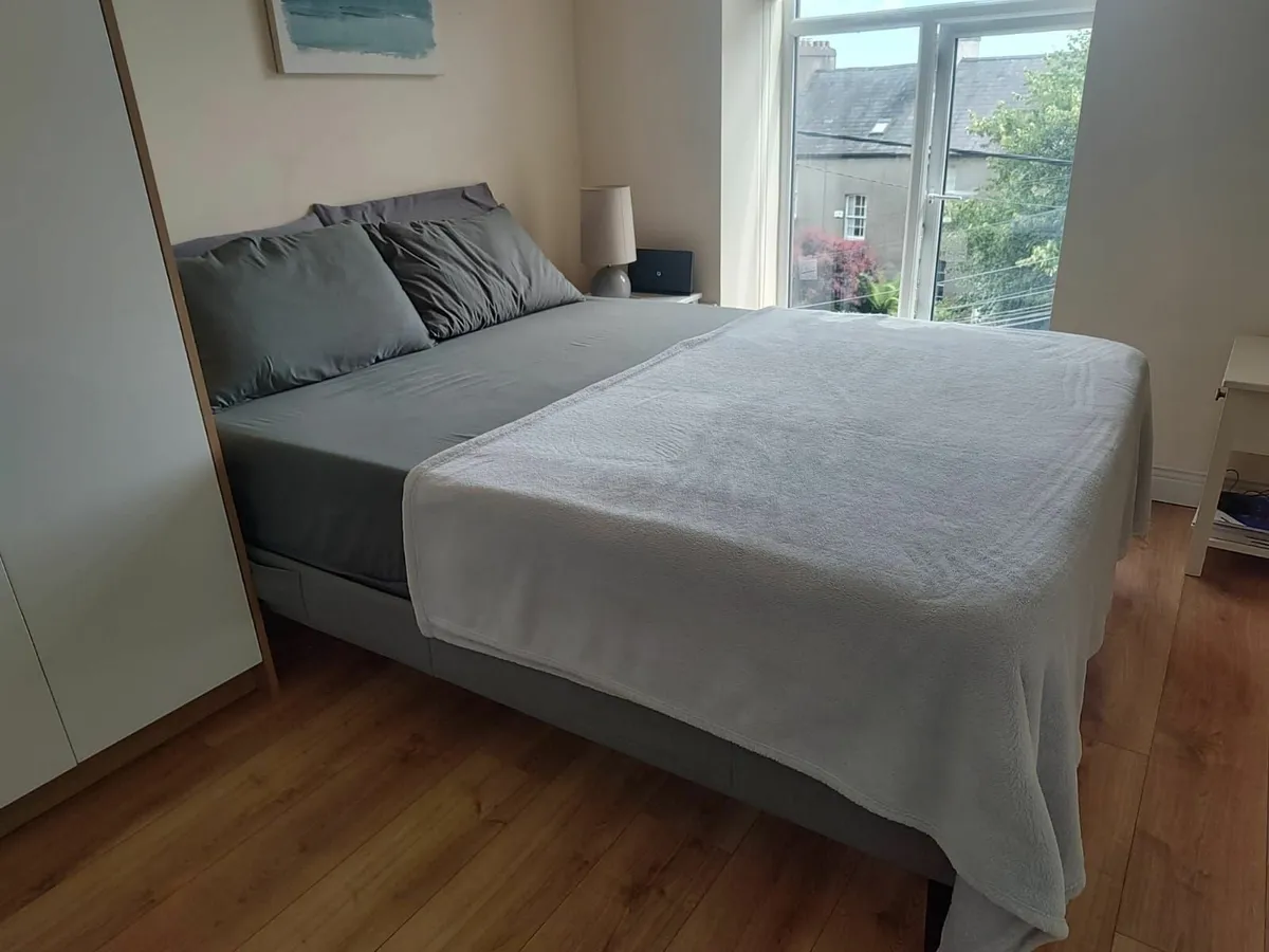 Emma Original Bed Bundle + Newentor Mattress Toppe - Image 1