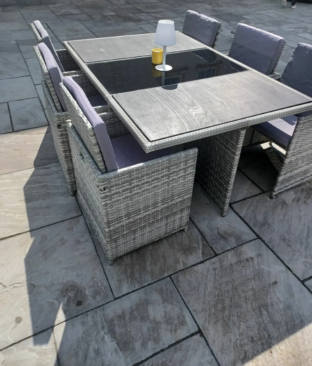 Garden furniture - Image 1