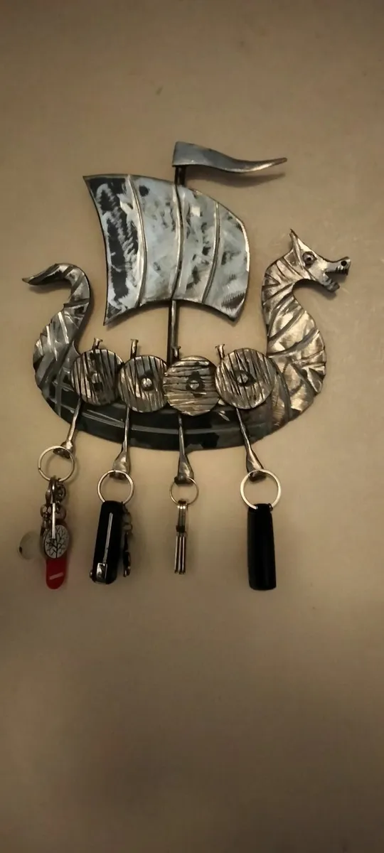 Viking Boat Key Hanger - Image 4
