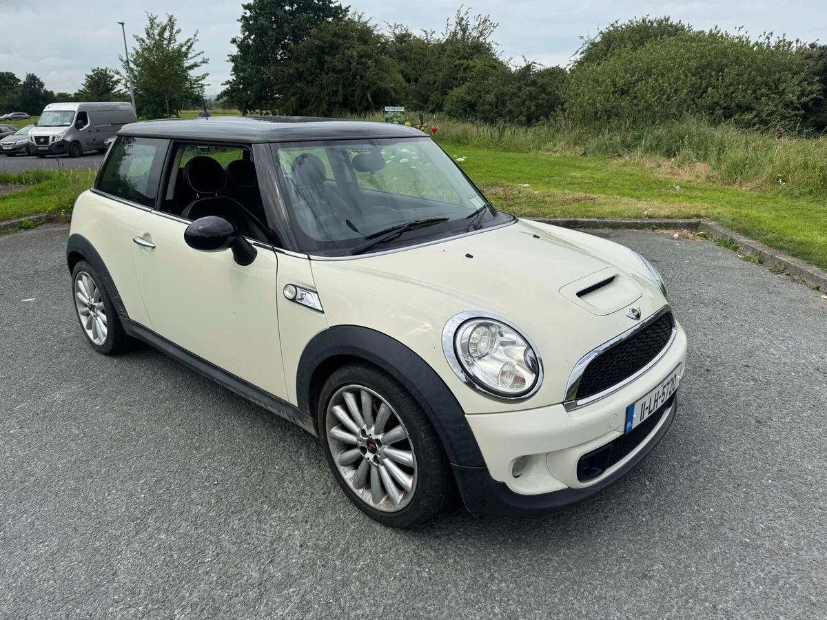 Mini Cooper S - Image 2