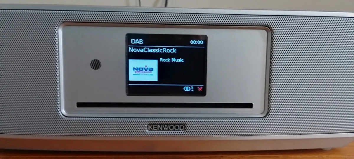 KENWOOD TABLETOP AUDIO SYSTEM - Image 1