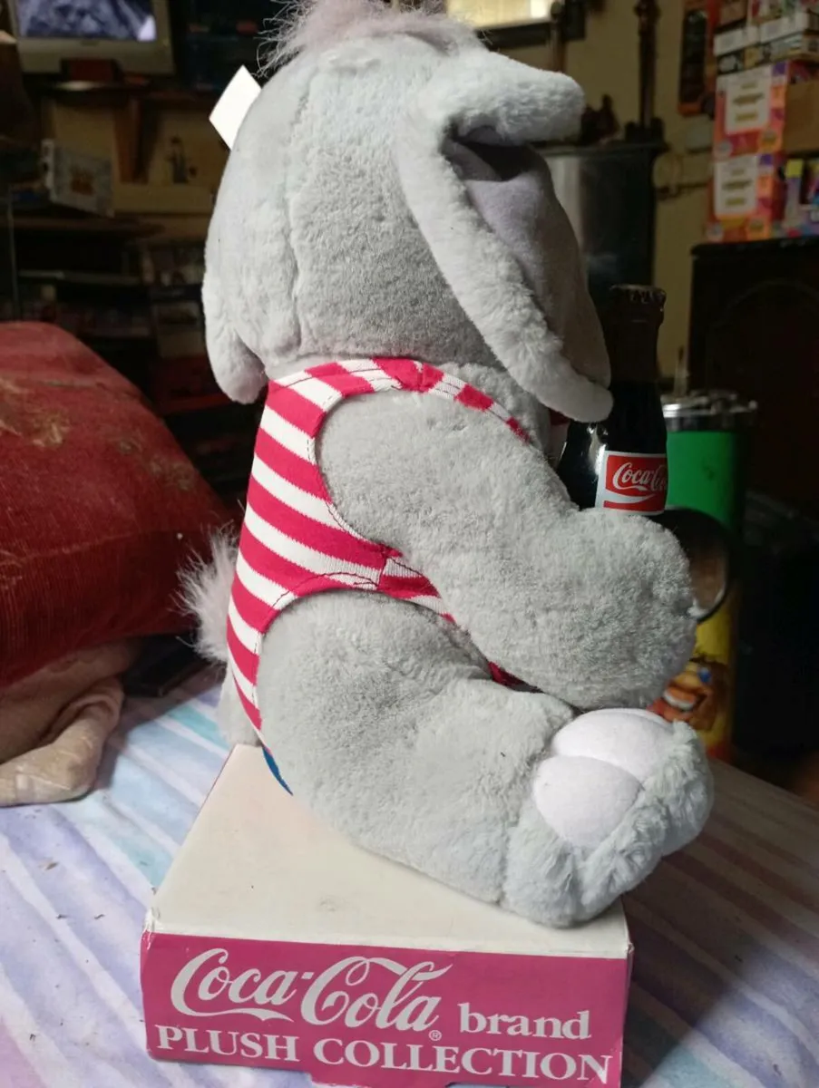 COC A- COLA PLUSH COLLIECTION ELEPHANT 1996 - Image 4