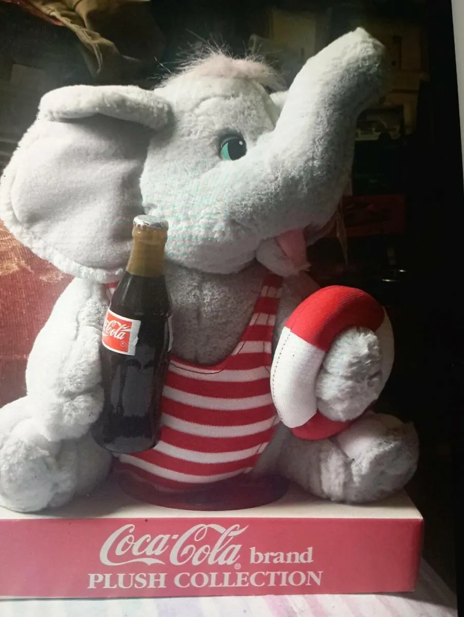 COC A- COLA PLUSH COLLIECTION ELEPHANT 1996 - Image 1