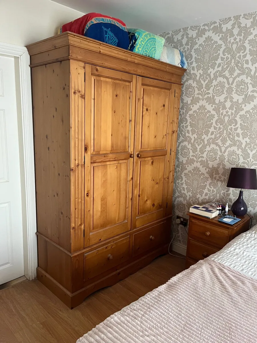 Wardrobe 2 Door with Drawers Traditional Style - Image 3
