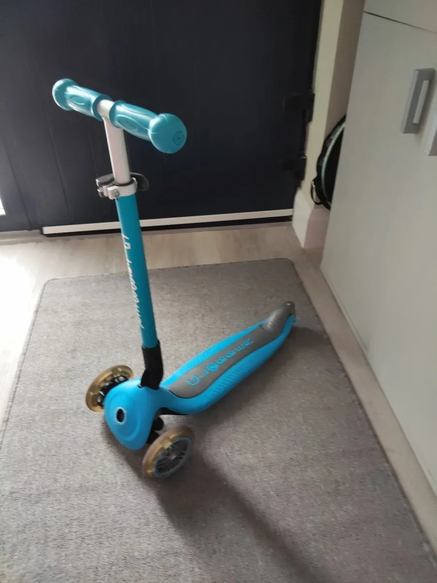 Scooter Globber Foldable - Image 2