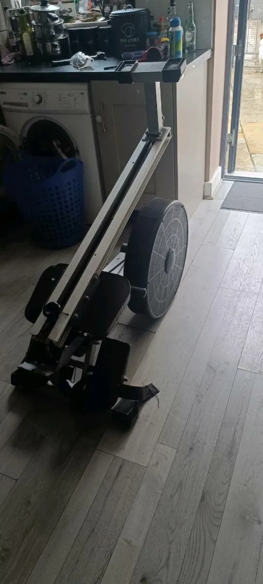 Roger black Rowing machine - Image 4