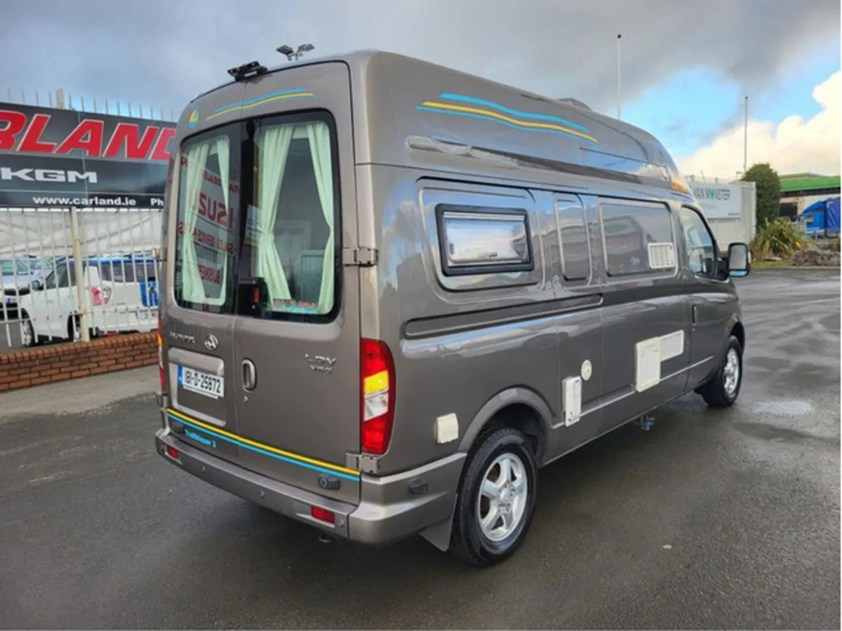 LDV V80 x3 berth Campervan 6mts warranty - Image 4
