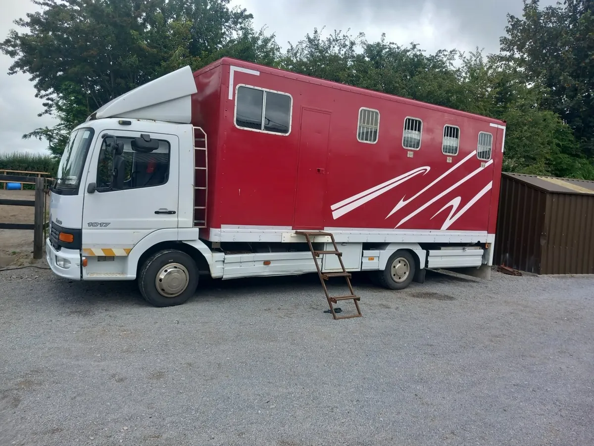 Horse lorry - Image 2