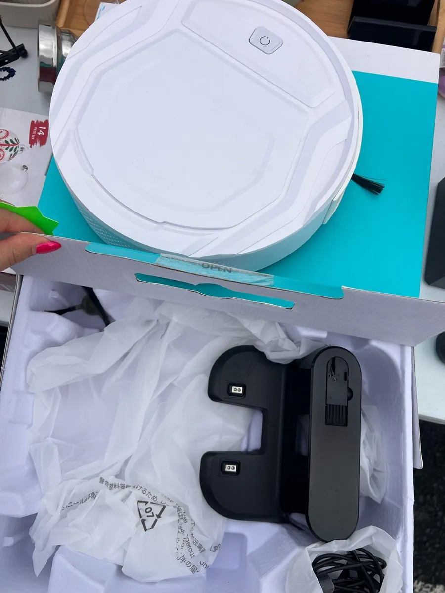 Robotic vacuum cleaner - Image 2