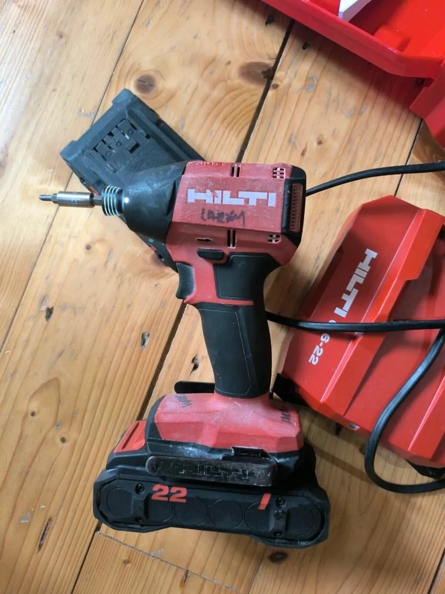 Hilti nuron impact driver 22 v
2 bateries
Charger - Image 4