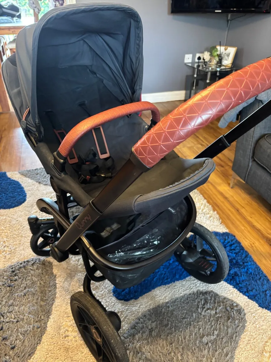 Quinny VNC Stroller - Image 1