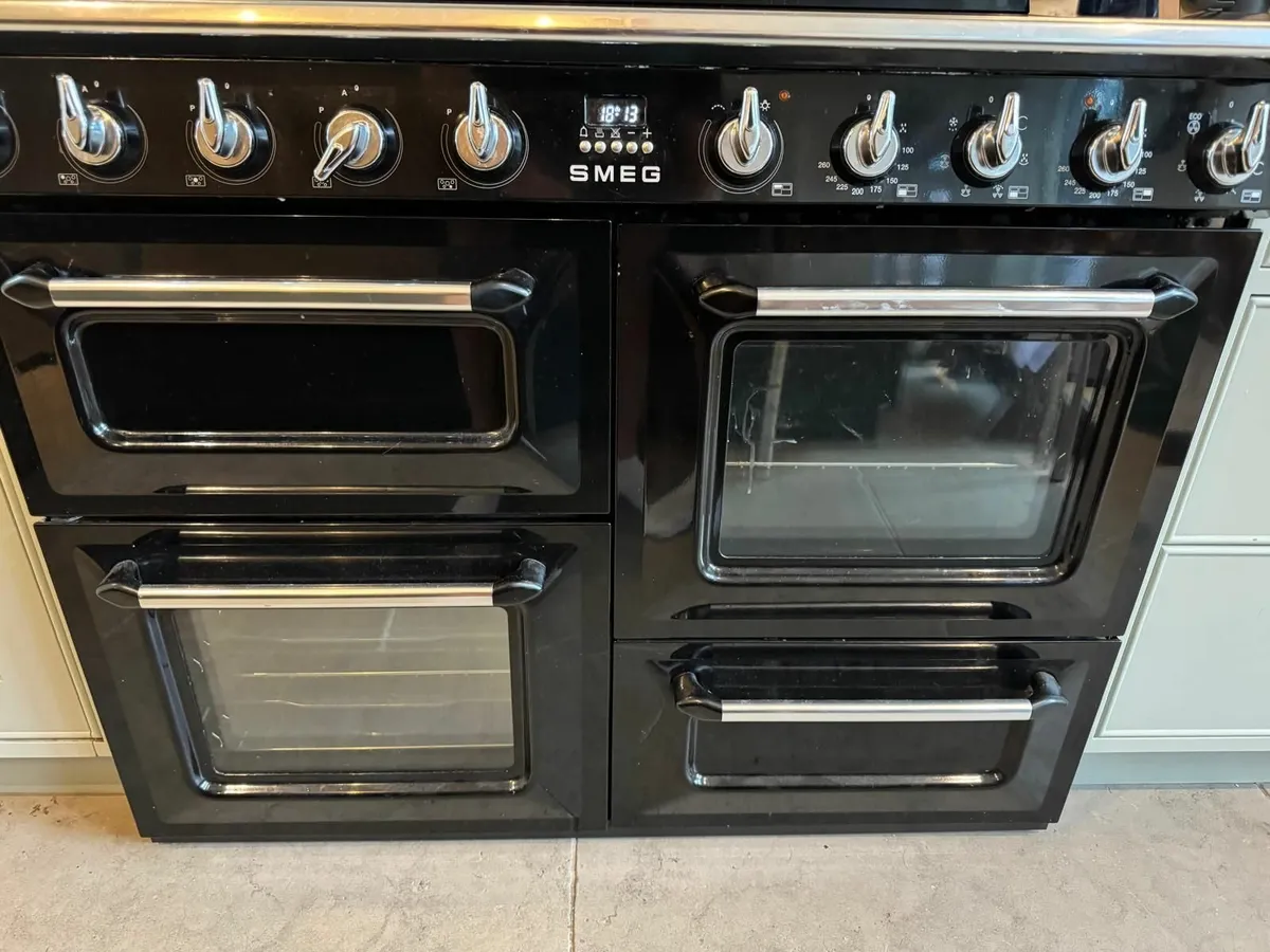 Smeg Victoria 110 Induction Cooker - Image 1