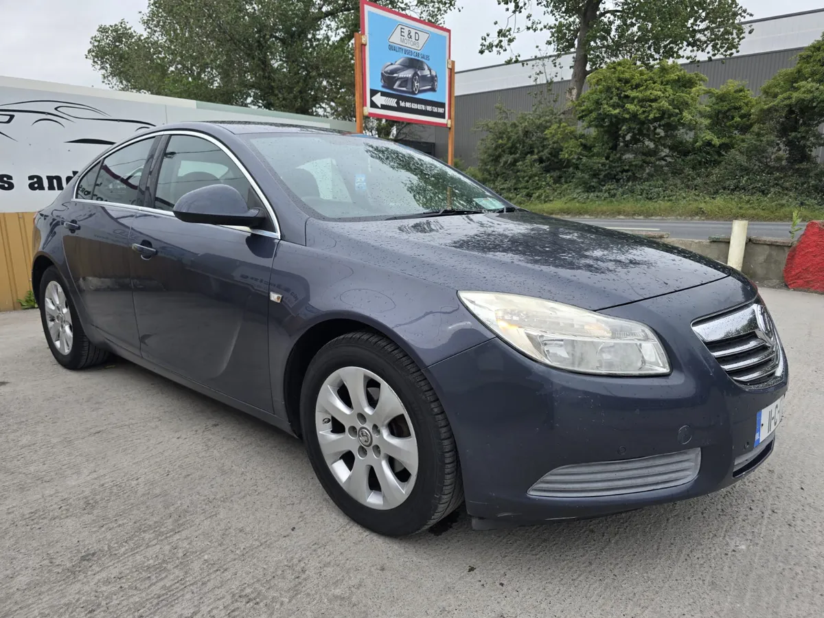2011 Opel Insignia 2.0D  SAT NAV NCT and TAX - Image 1