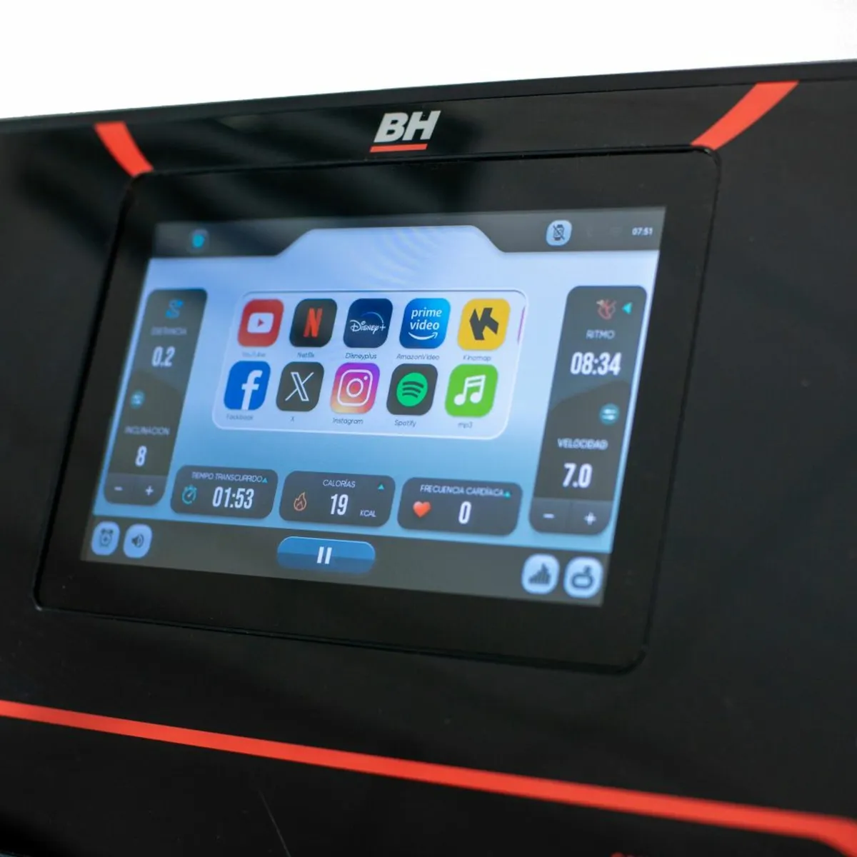 BH Fitness: RX7 Multimedia Treadmill - Image 4