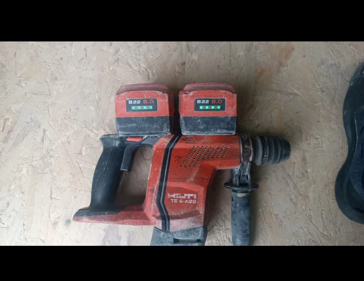 Hilti TE 6 A22 SDS + drill
 set - Image 1