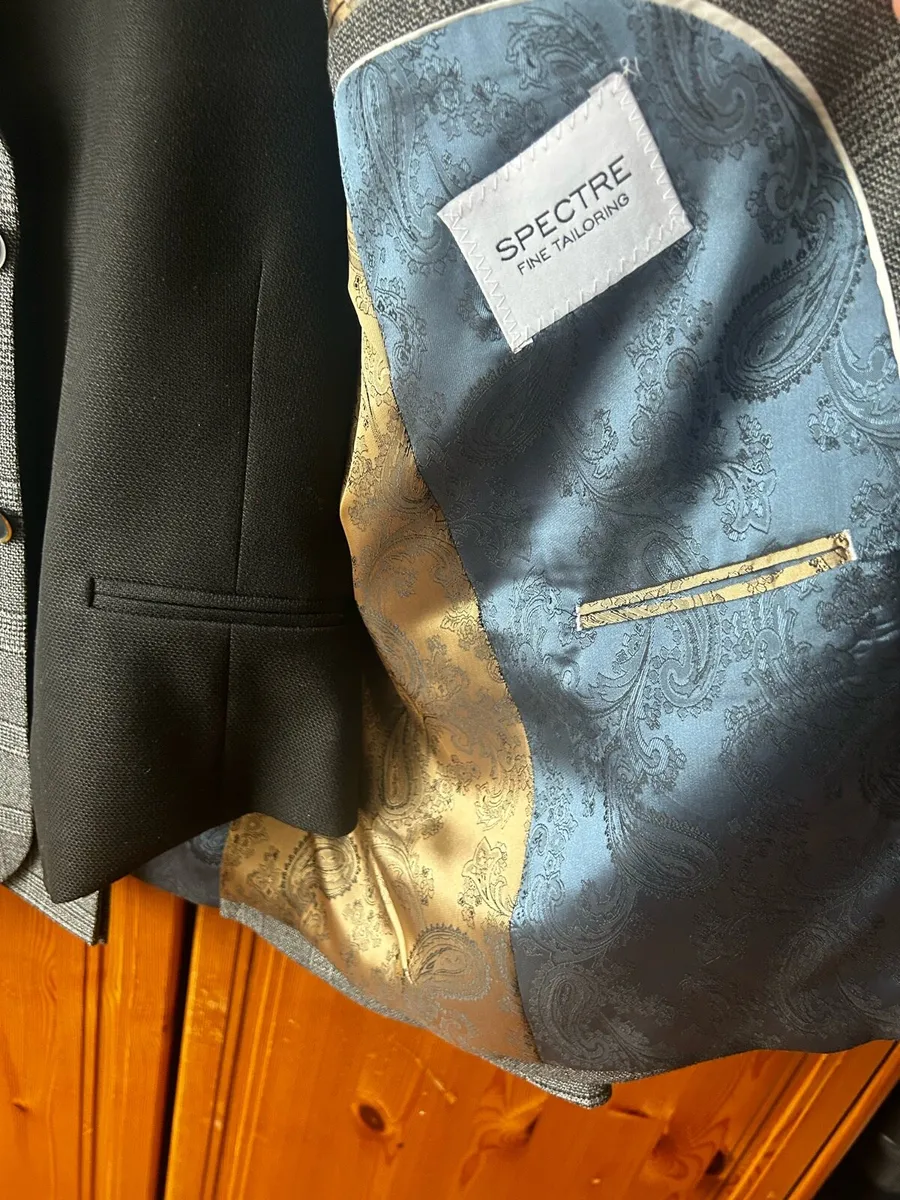 Men suit - Image 4