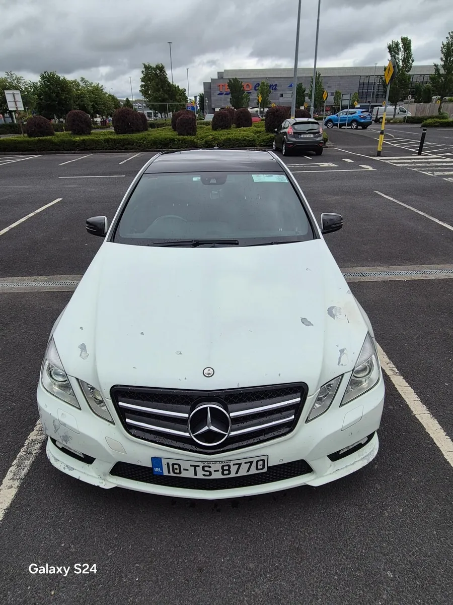 Mercedes-Benz E-Class 2010 - Image 4