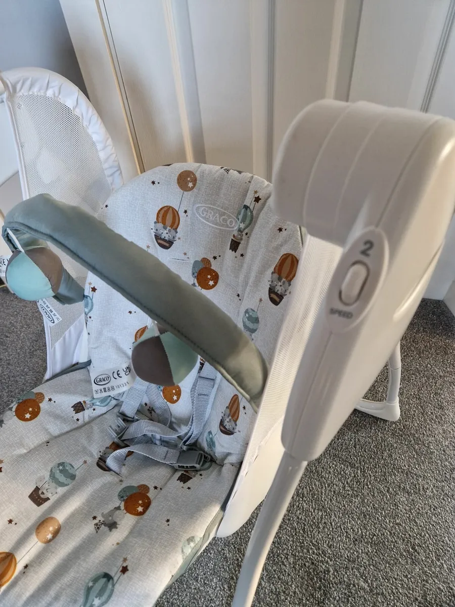 Baby swing chair - Image 1