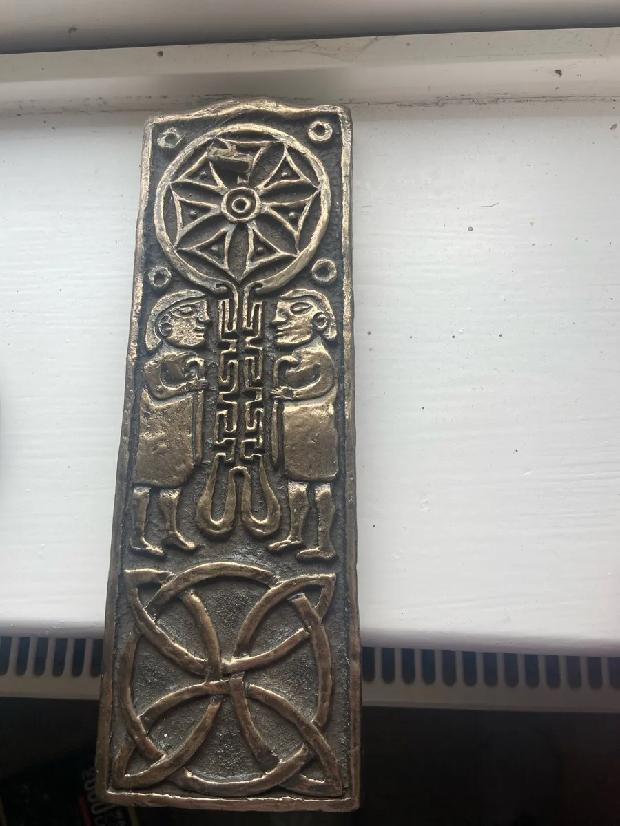 Household plaques - Image 2
