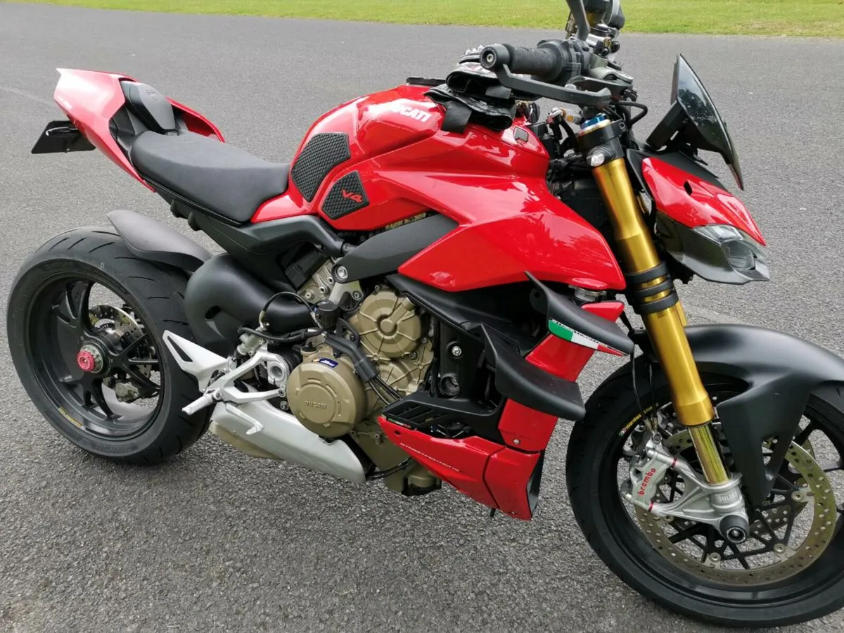 Ducati Street fighter v4s - Image 4