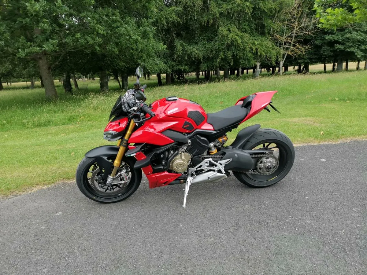 Ducati Street fighter v4s - Image 1