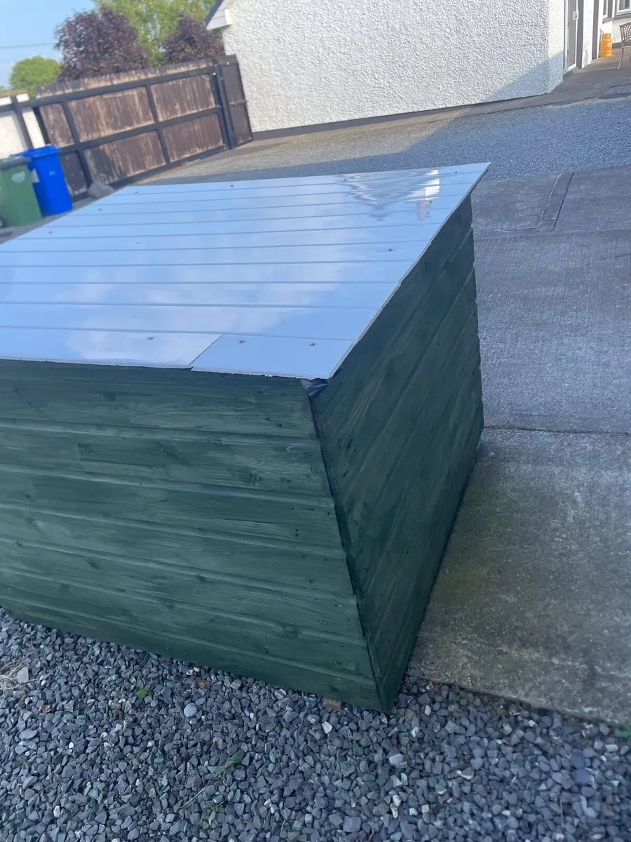 Large insulated Dog House - Image 3