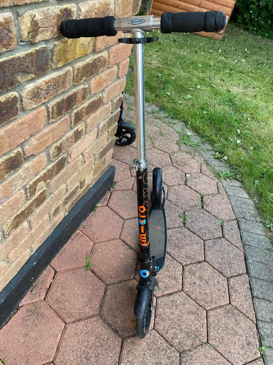 Scooter - Image 2