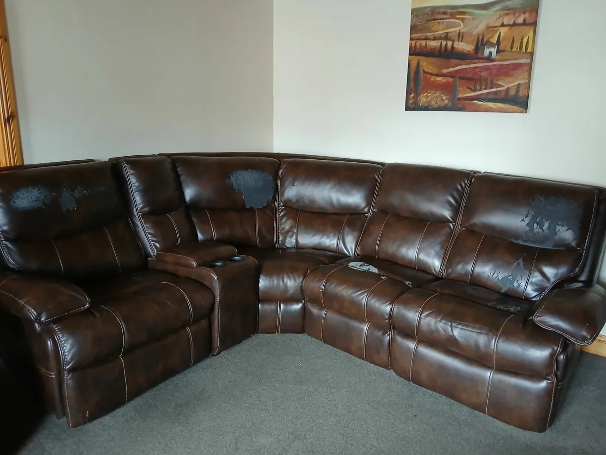 Corner sofa - Image 1