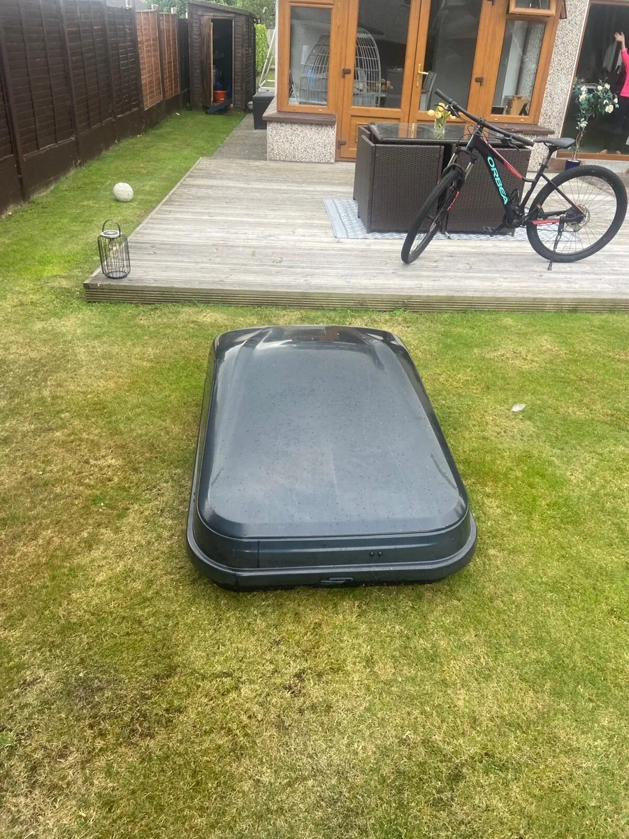 Roof box - Image 2