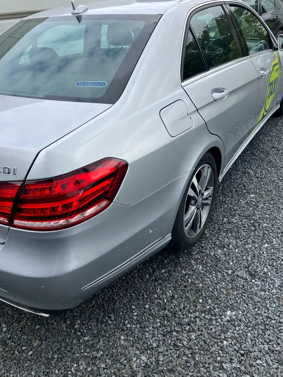 Car - Image 4