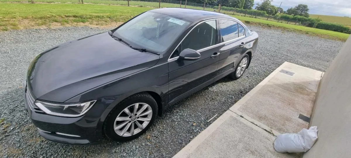 VW Passat 2.0 TDI - Image 2