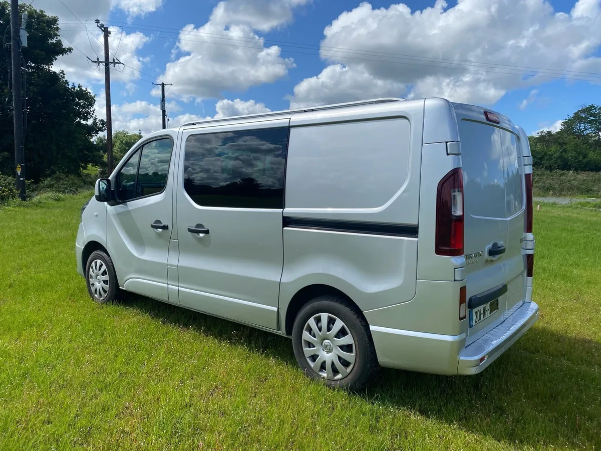 Renault Traffic Crew Cab No VAT - Image 4