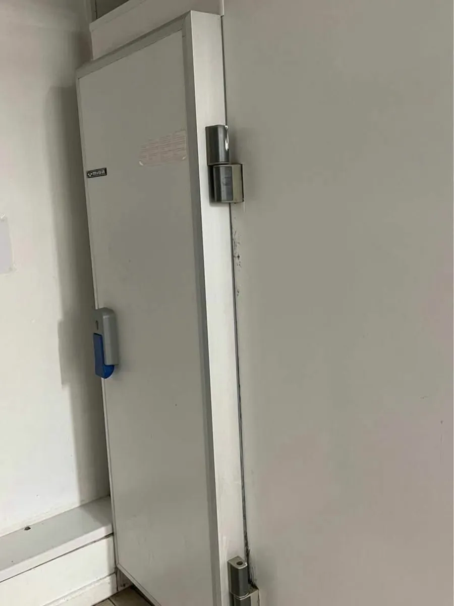 coldrooms and freezer rooms - Image 1