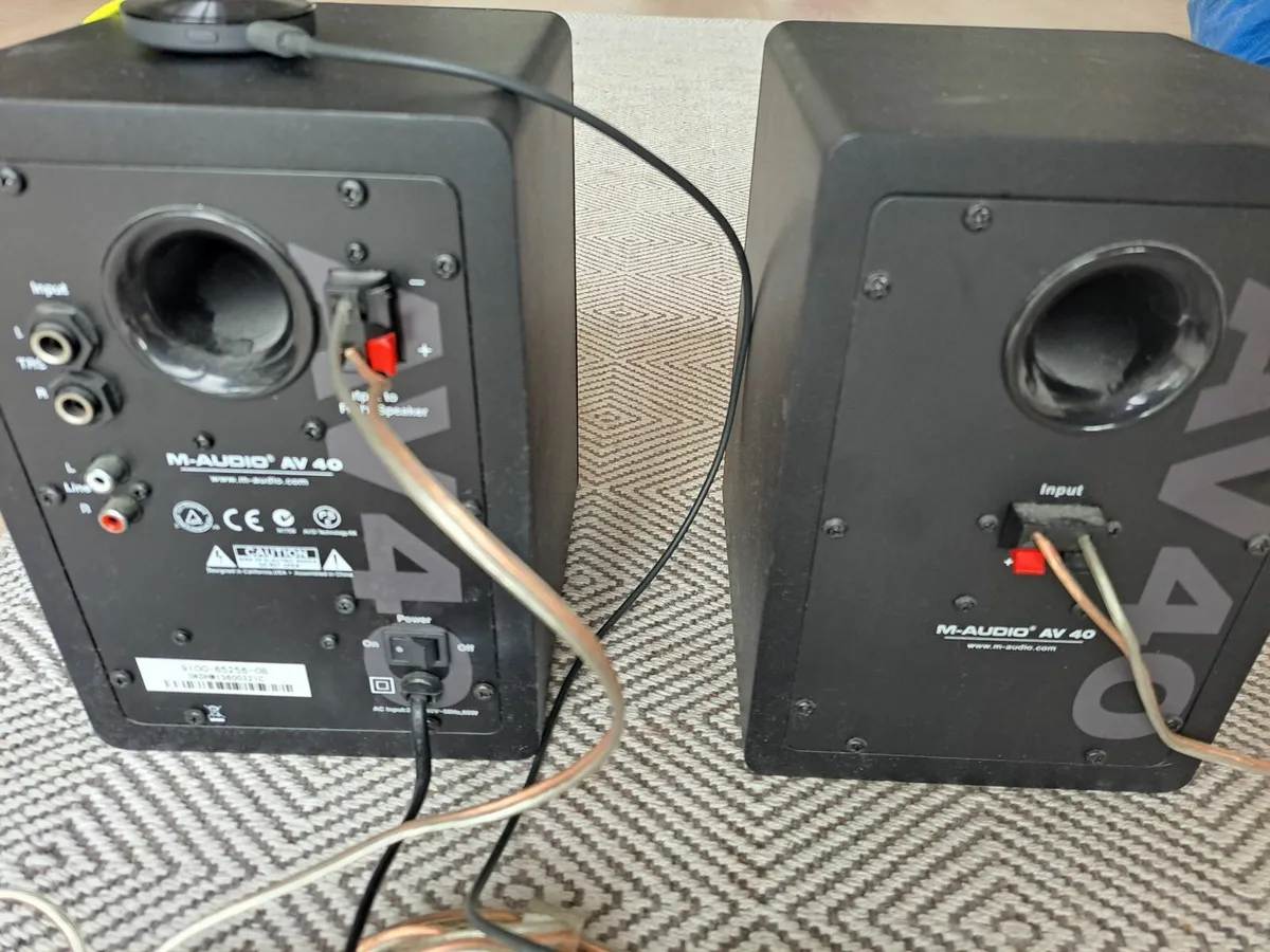 Speakers M-Audio AV 40 + Chromecast audio - Image 3