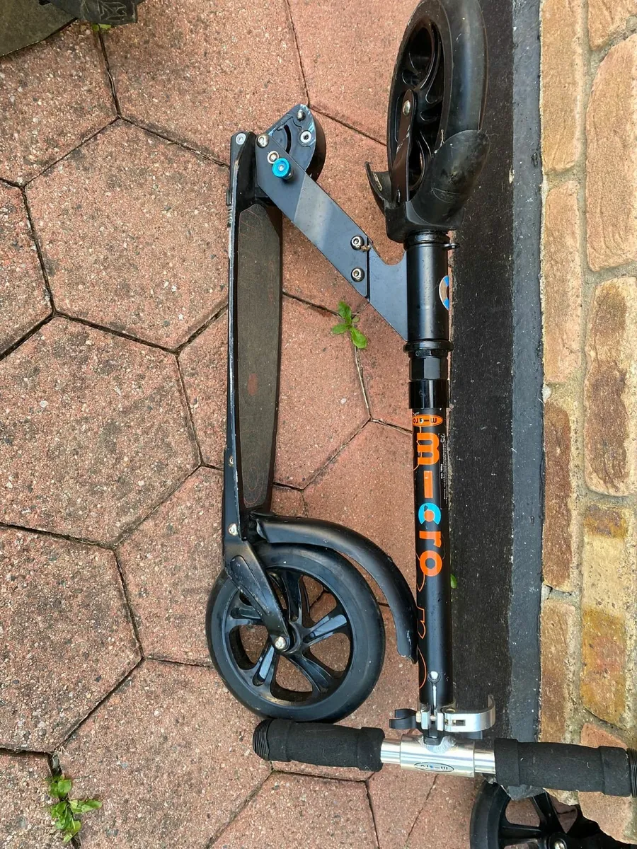 Scooter - Image 3