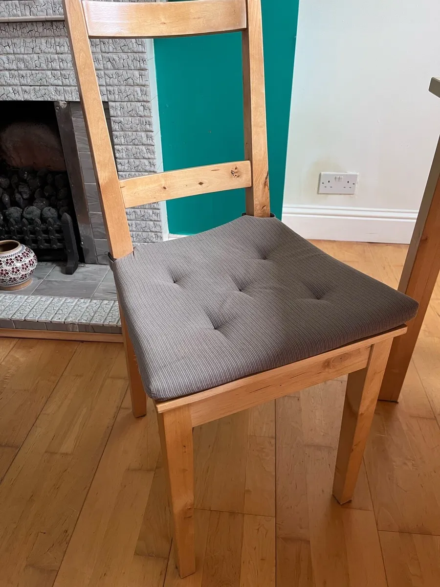 Dining table and chairs - Image 4