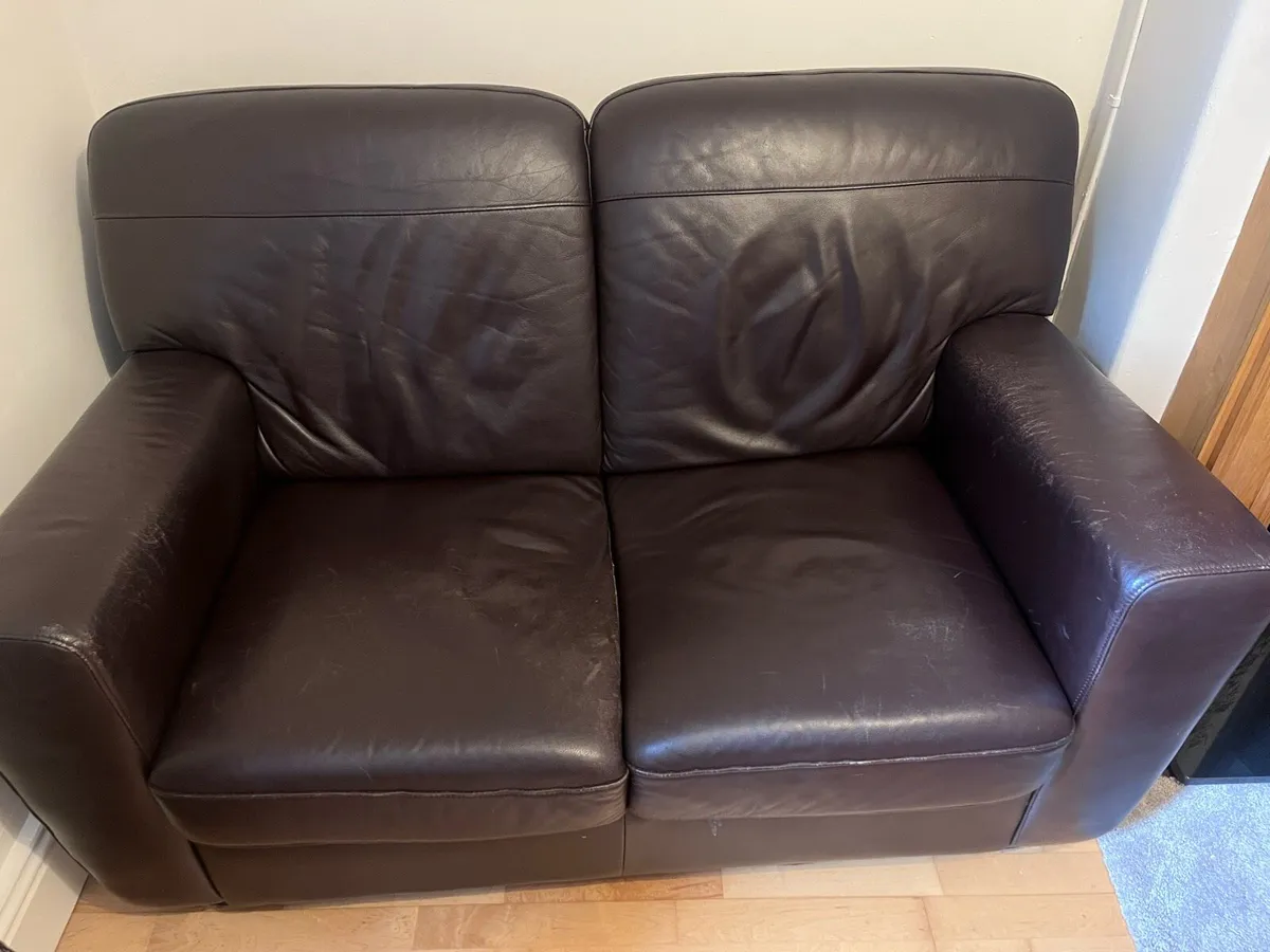 2 Seater Leather Look Couch - Image 3