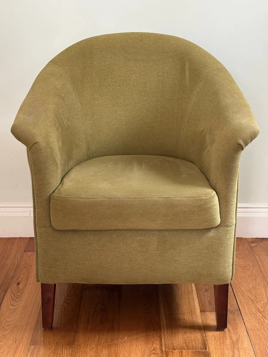 Armchair, like new - Image 1