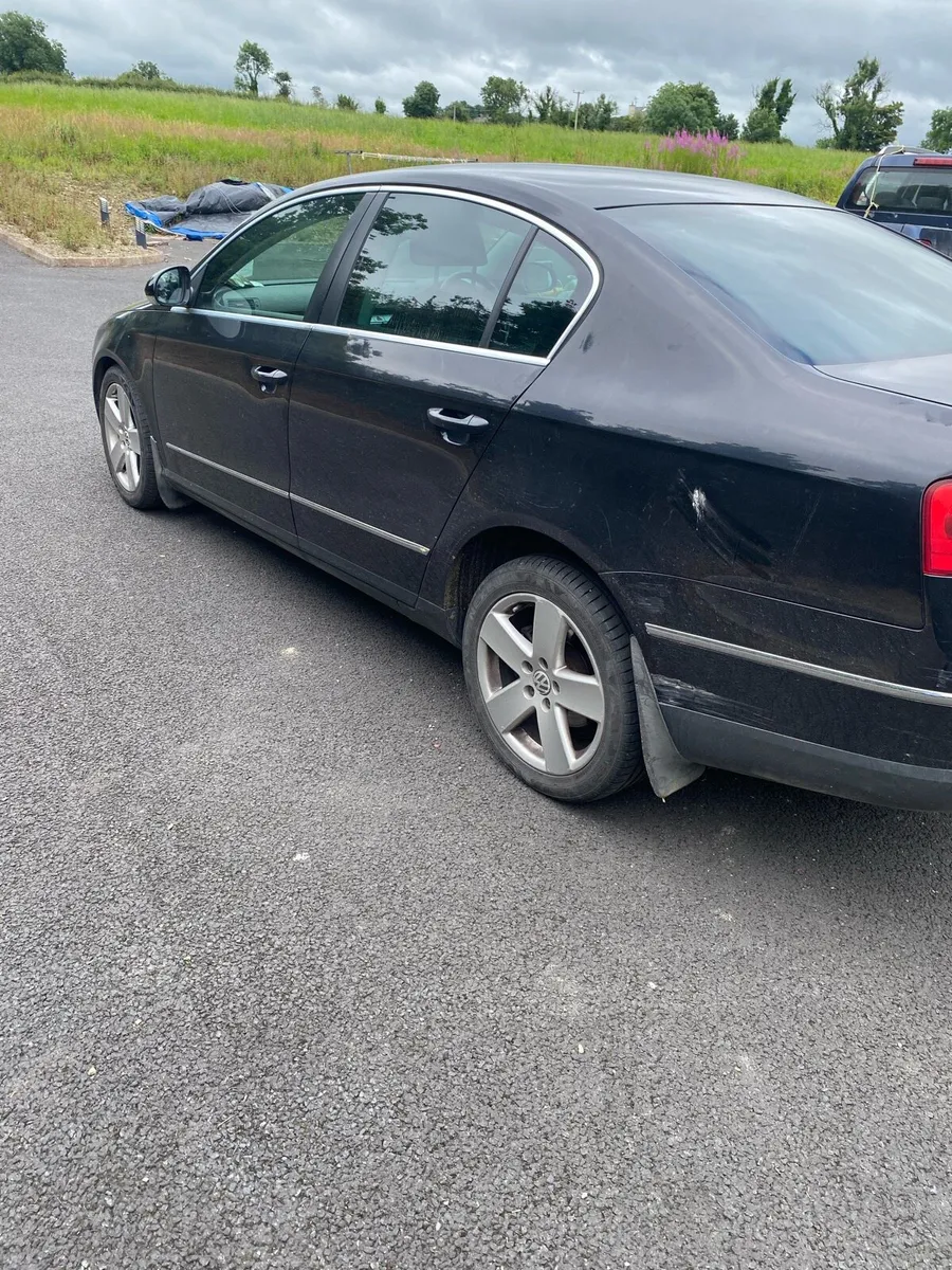 Car - Image 4