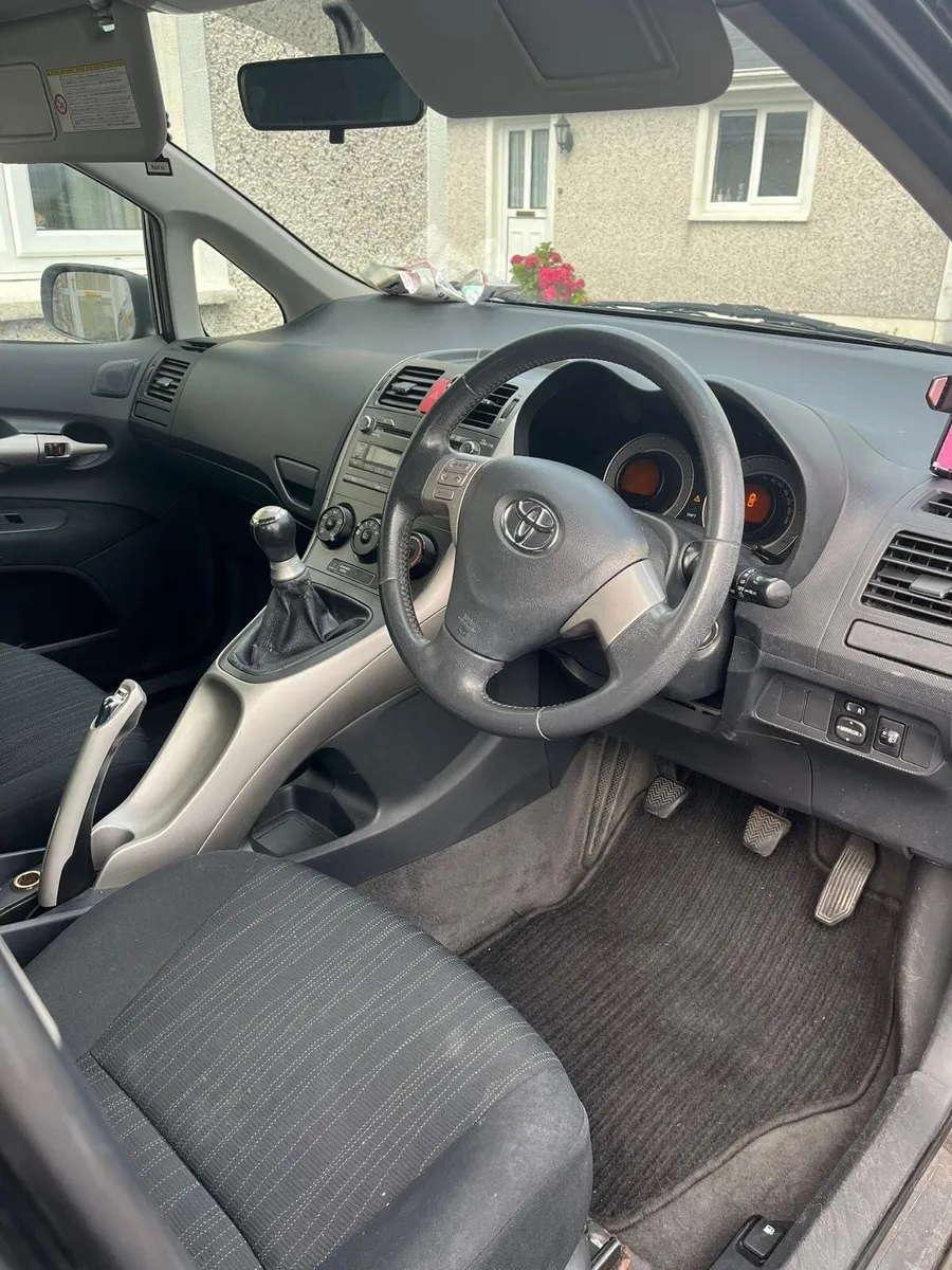 Toyota Auris 2008 - Image 3