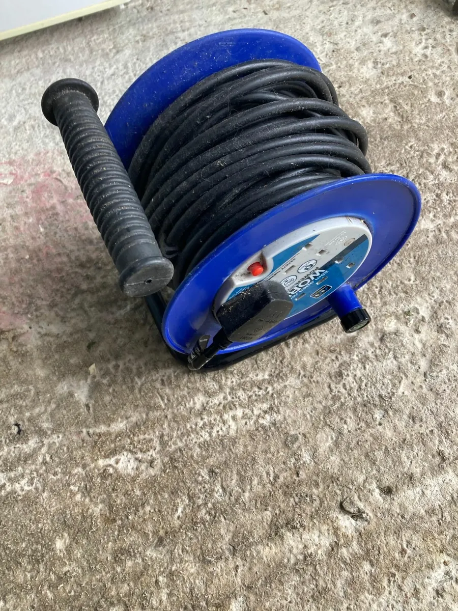 Extension Lead 25m Elec Heavy Duty Cable Reel - Image 2