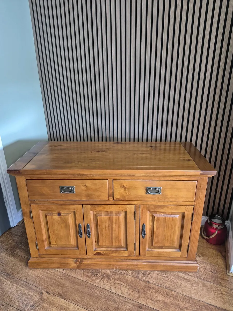 Side board - Image 1