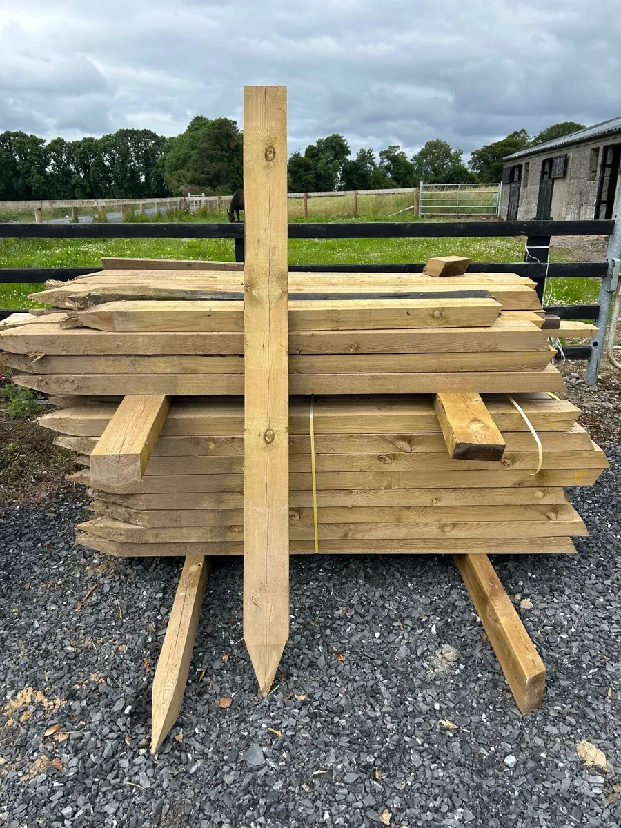 Post and rails - Image 2