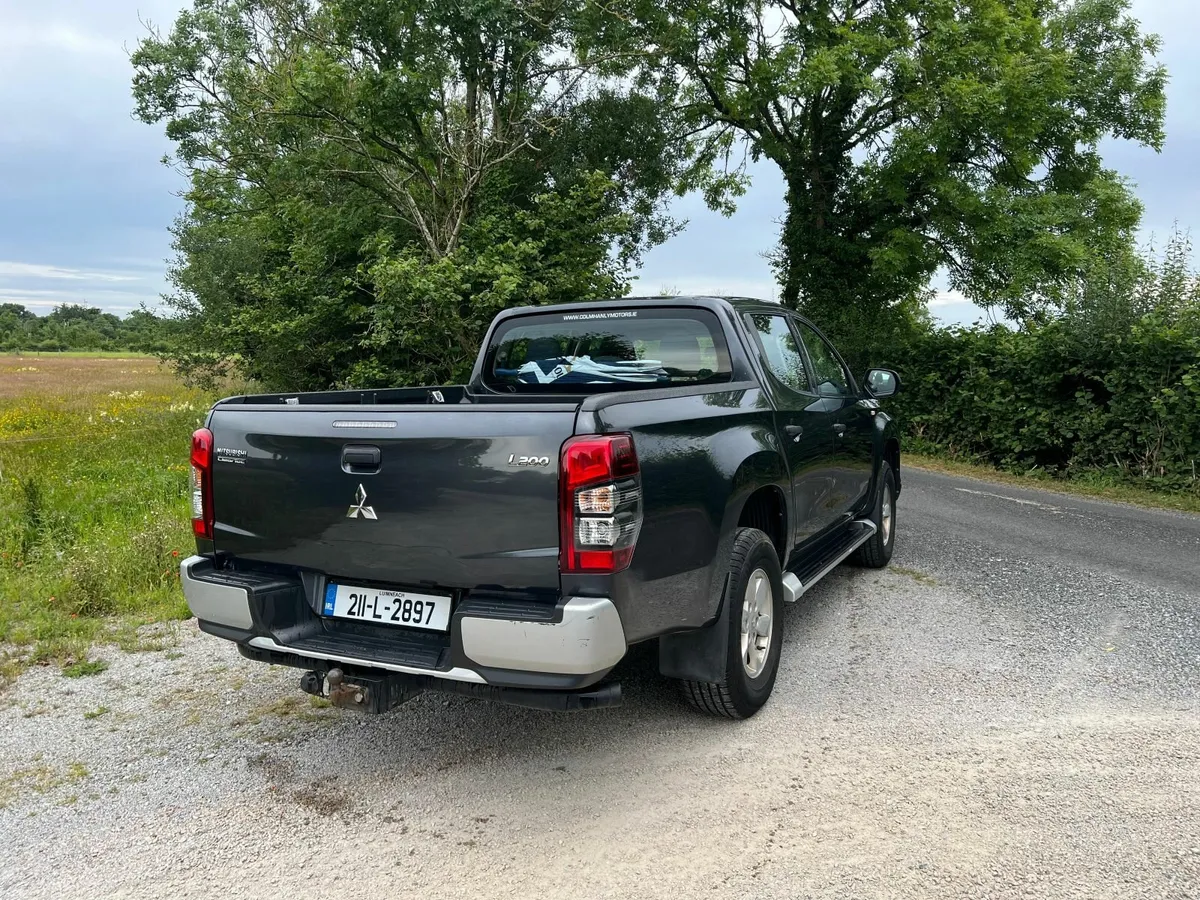 Mitsubishi L200 Intense 2021 - Image 2