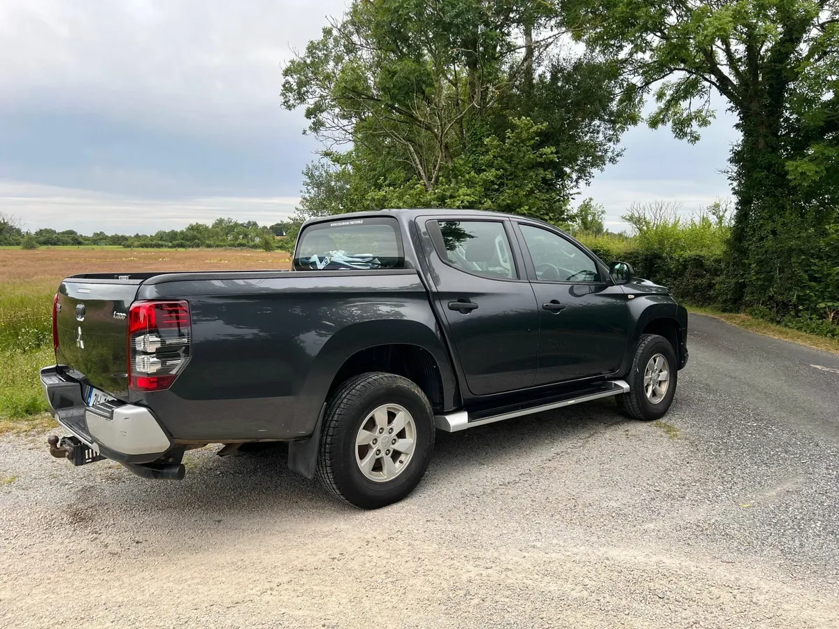 Mitsubishi L200 Intense 2021 - Image 3
