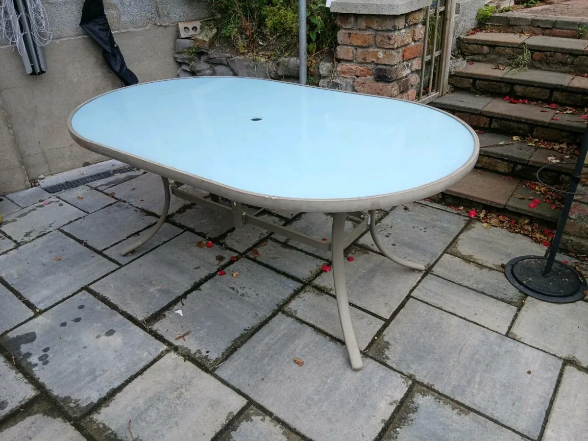 Patio table. - Image 3