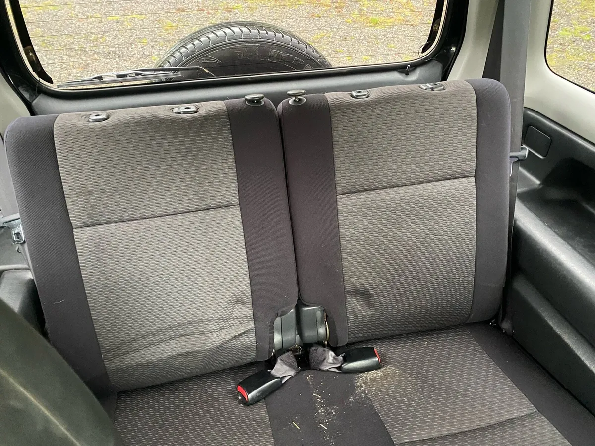 Car - Image 4