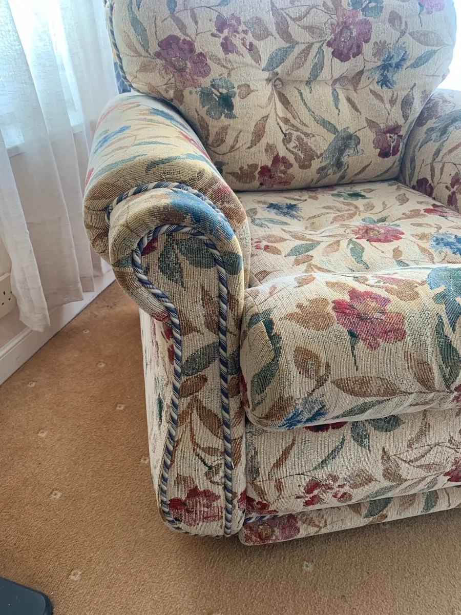 Armchair - Image 3