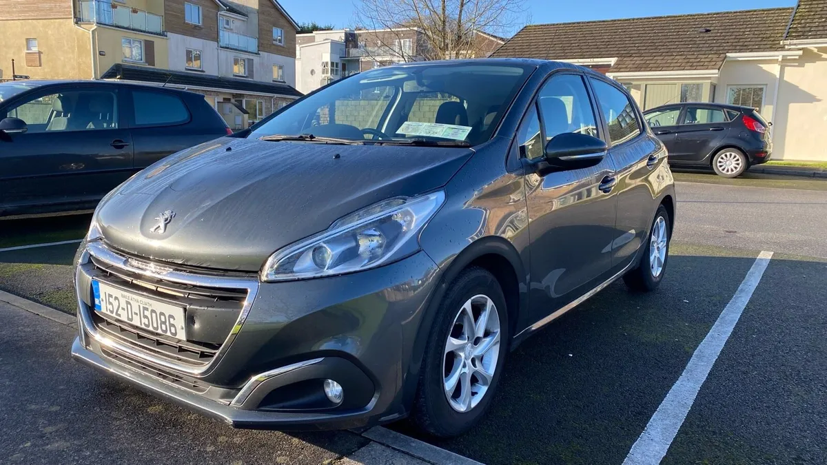 Peugeot 208 - Image 2