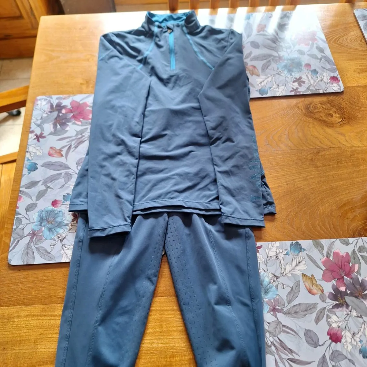 Le Mieux Age 13-14 Baselayer & Jodhpurs - Image 1